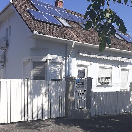 Mosonmagyaróvár Czinger Vendegszobak מראה חיצוני תמונה